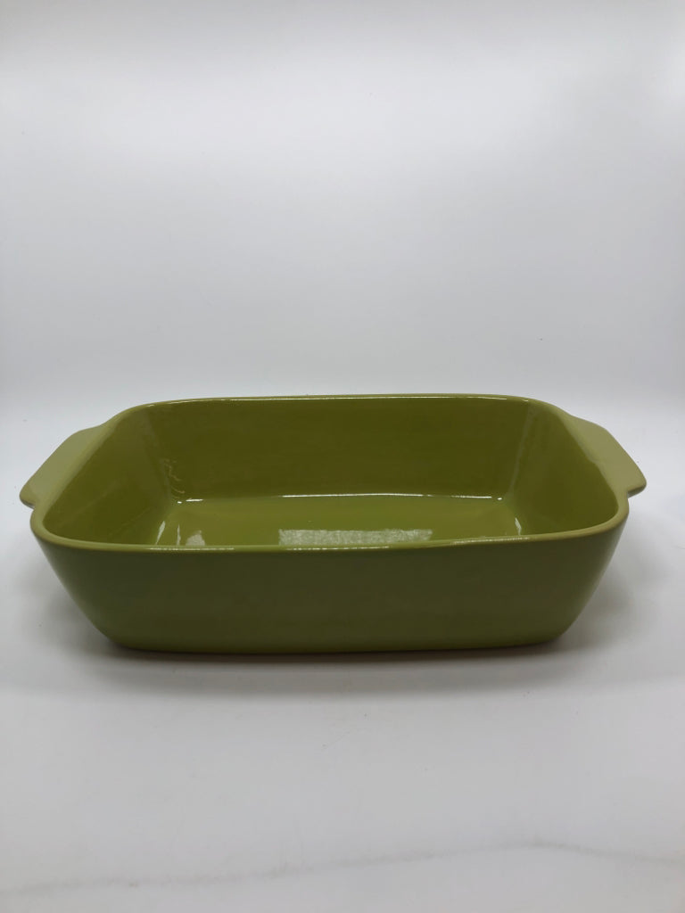 BRIGHT GREEN BAKING DISH MADE IN PORTUGAL.