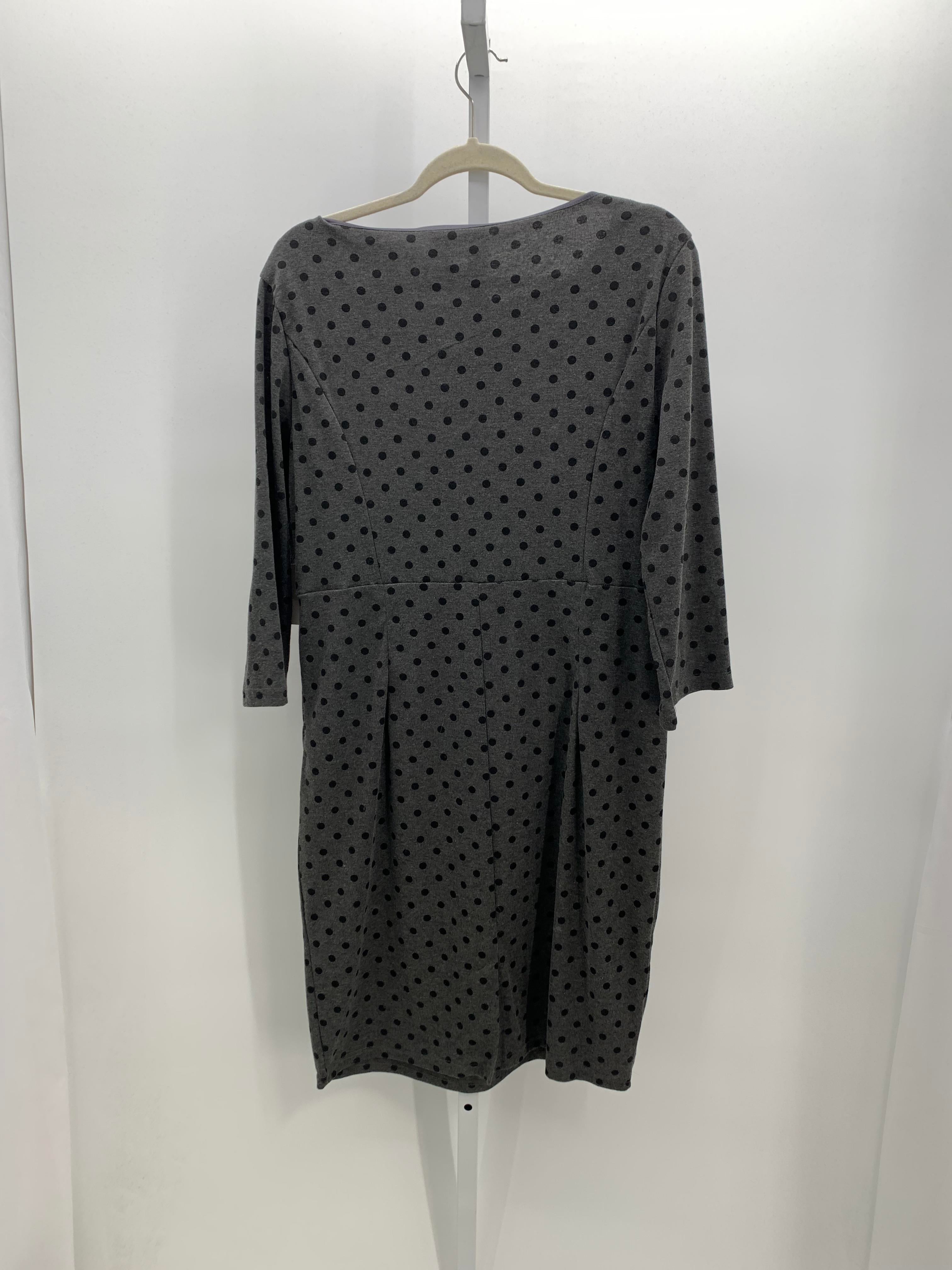 Size 2X Womens 3/4 Sleeve Dress