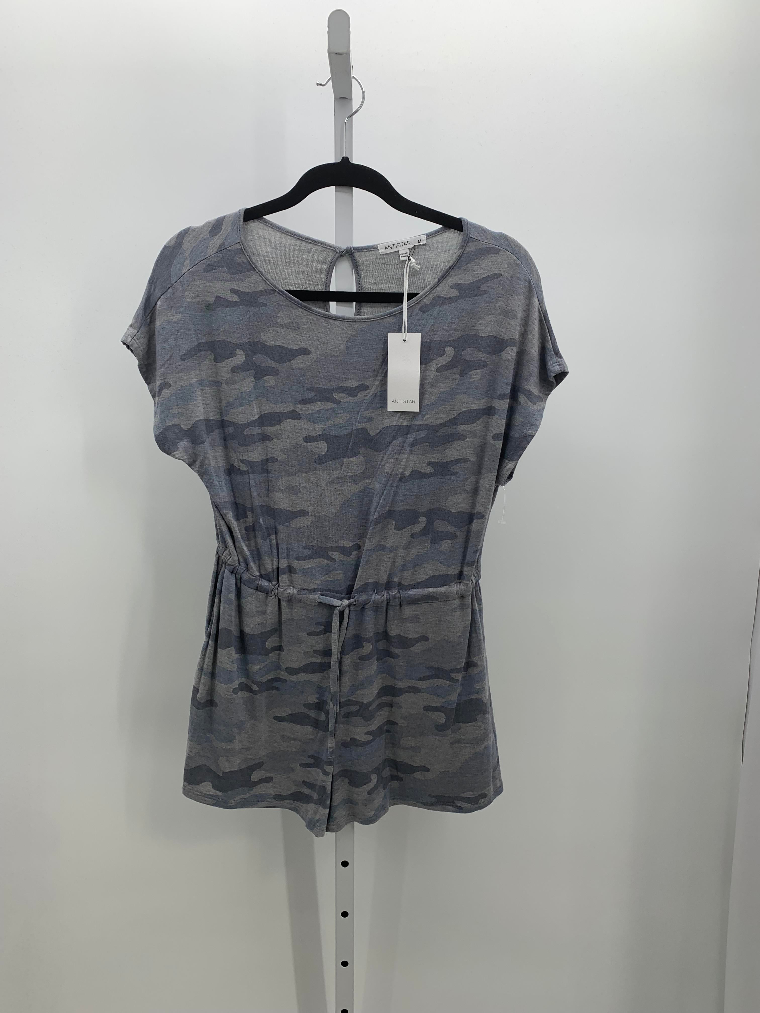 Size Medium Juniors Romper