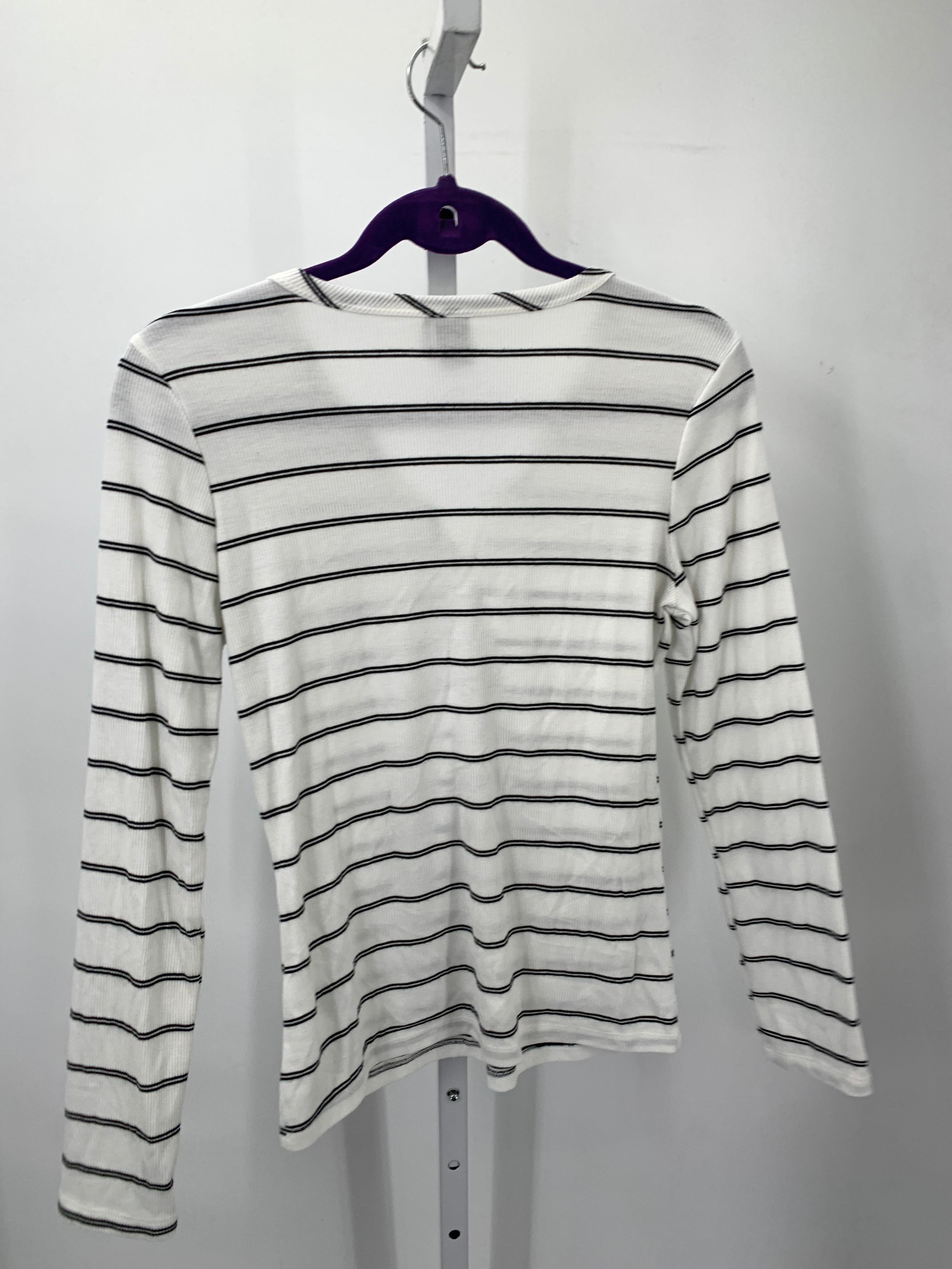 Paper Crane Size Medium Misses Long Sleeve Shirt