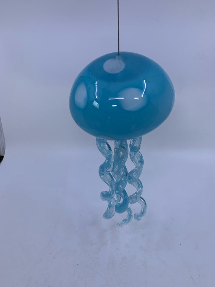 BLOWN GLASS JELLYFISH WINDCHIME.