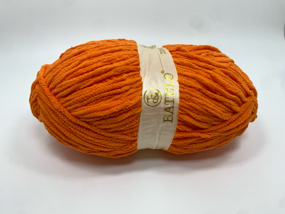 BATELO ORANGE YARN.