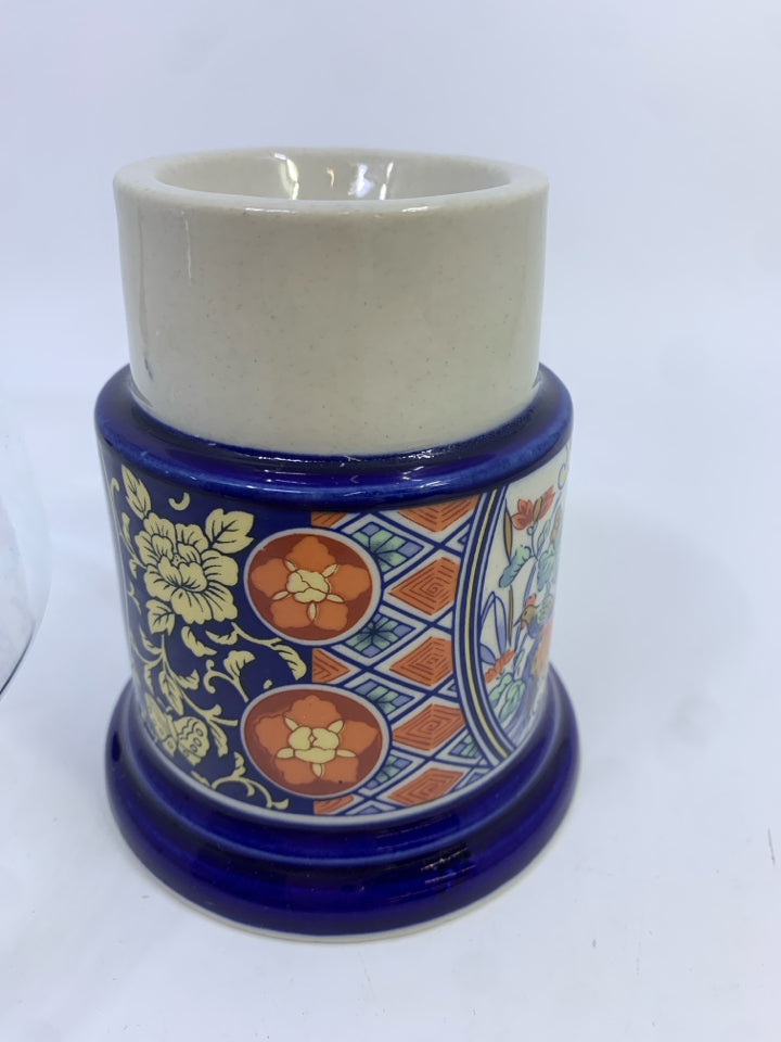 2PC HURRICANE LAMP W/BLUE & ORANGE CERAMIC FLORAL BASE.