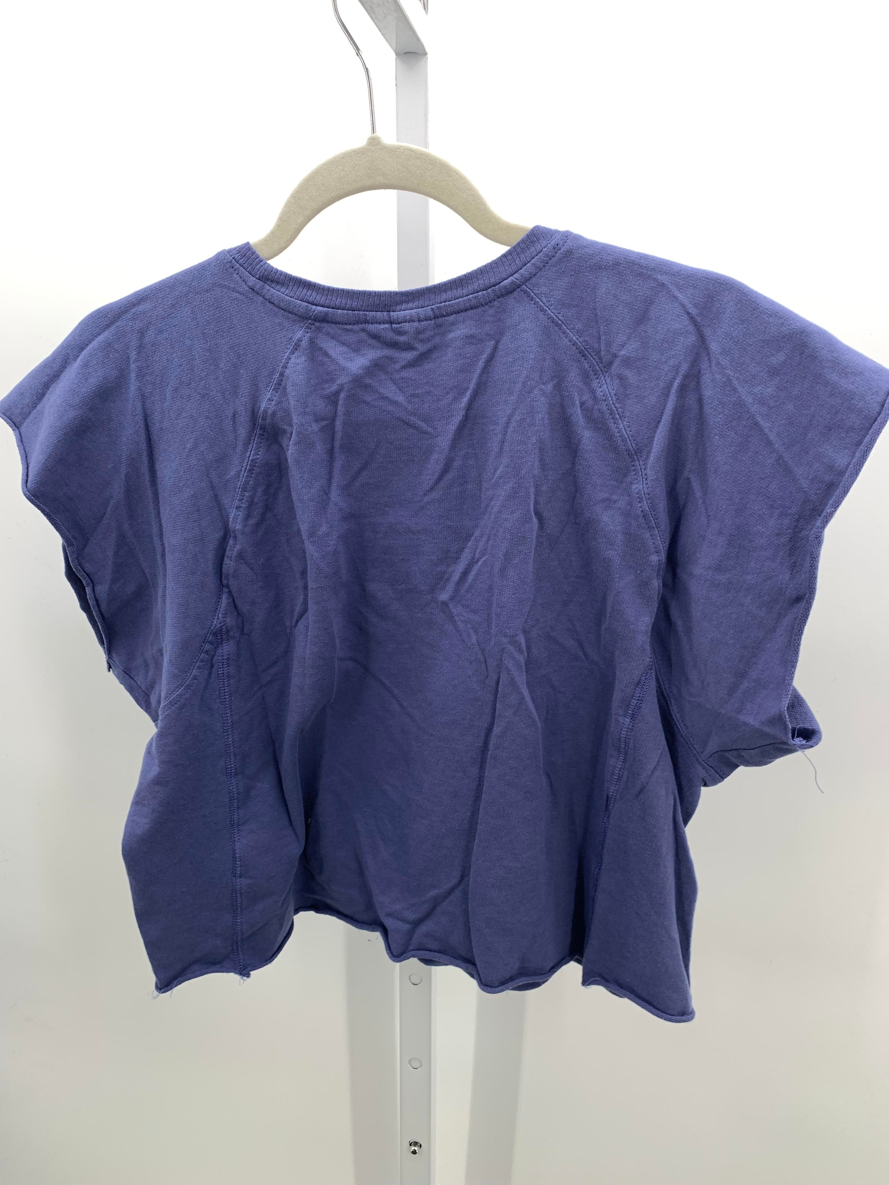 Size Large Juniors Short Sleeve Shirt
