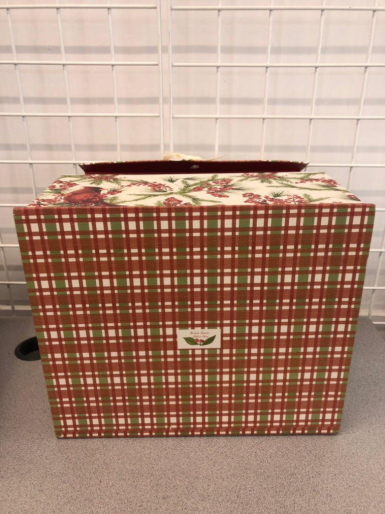JOY CARDINAL HOLLY BERRY CARDBOARD STORAGE BOX.
