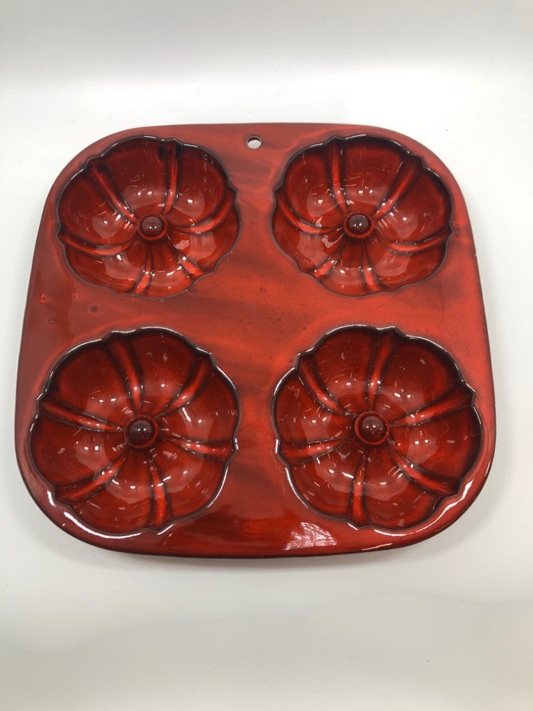 VTG ORANGE CERAMIC MINI BUNDT CAKE MOLD.