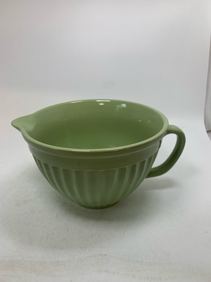 RIBBED GREEN BATTER BOWL.
