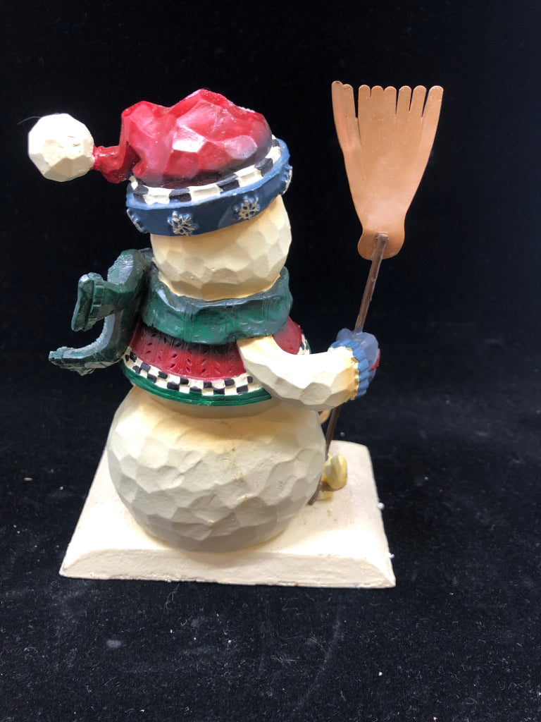 NIB HAND-CARVED WOOD SNOWMAN W/CAT & DOG STOCKING HOLDER.