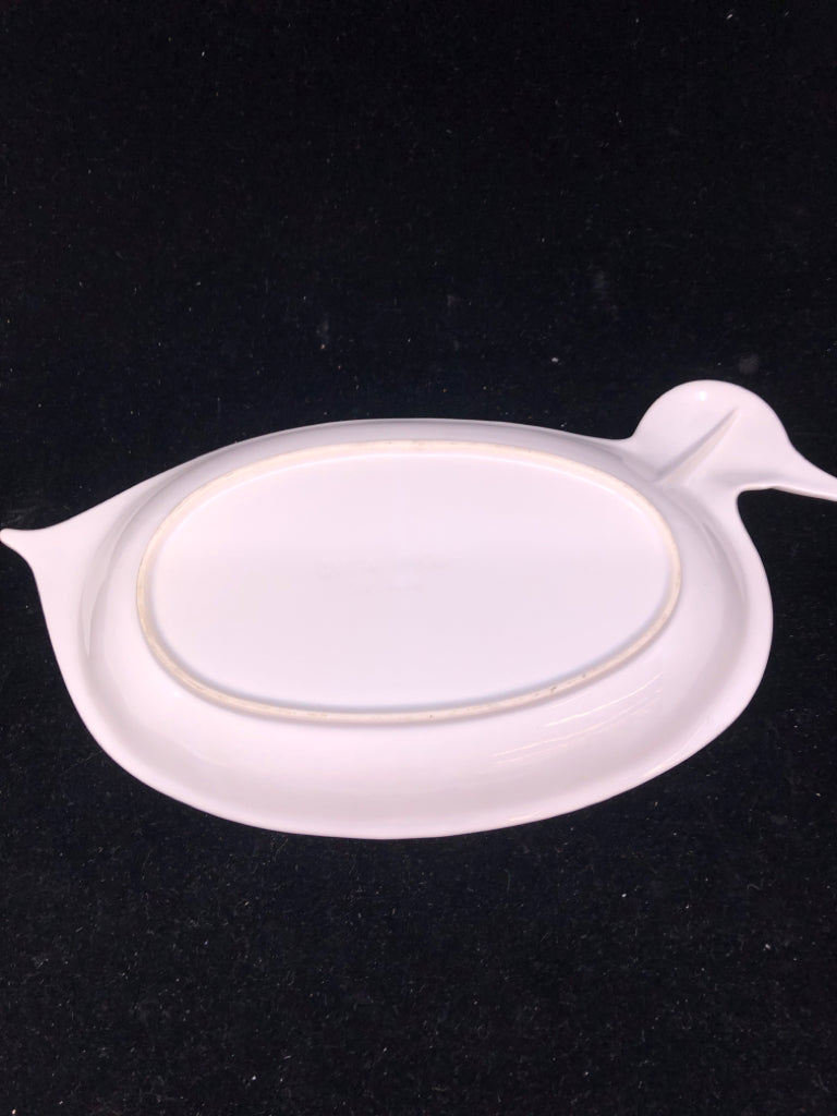 2 WHITE SERVING DISHES - CHICKEN AND DUCK.