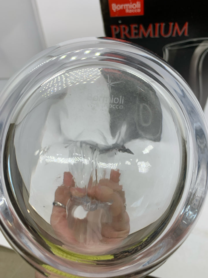 NIB DONUT HOLE GLASS DECANTER.