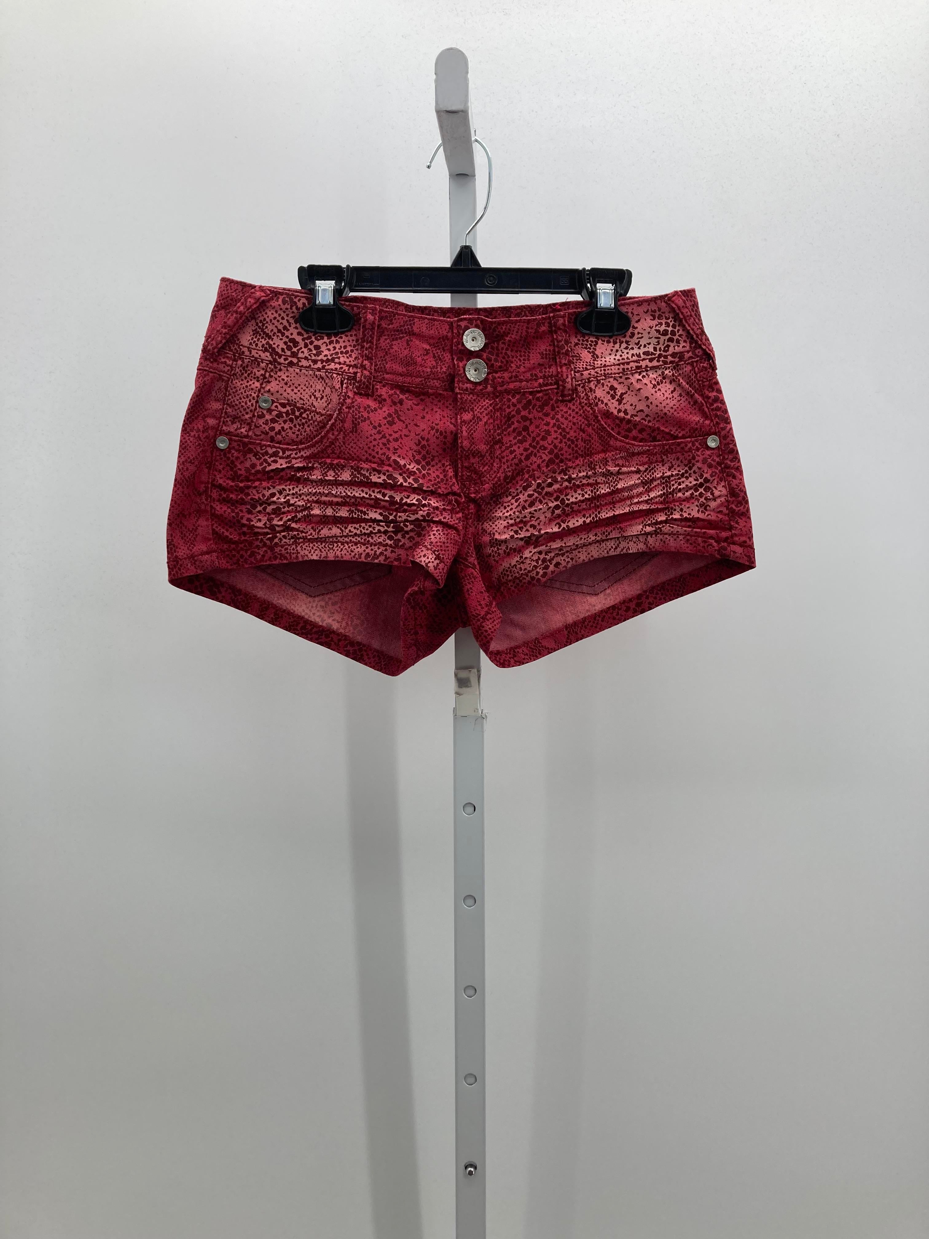 Almost Famous Size 7 Juniors Shorts