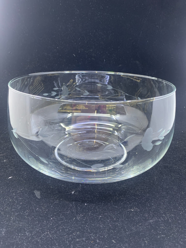 PRINCESS HOUSE ETCHED FLORAL SERVING BOWL.