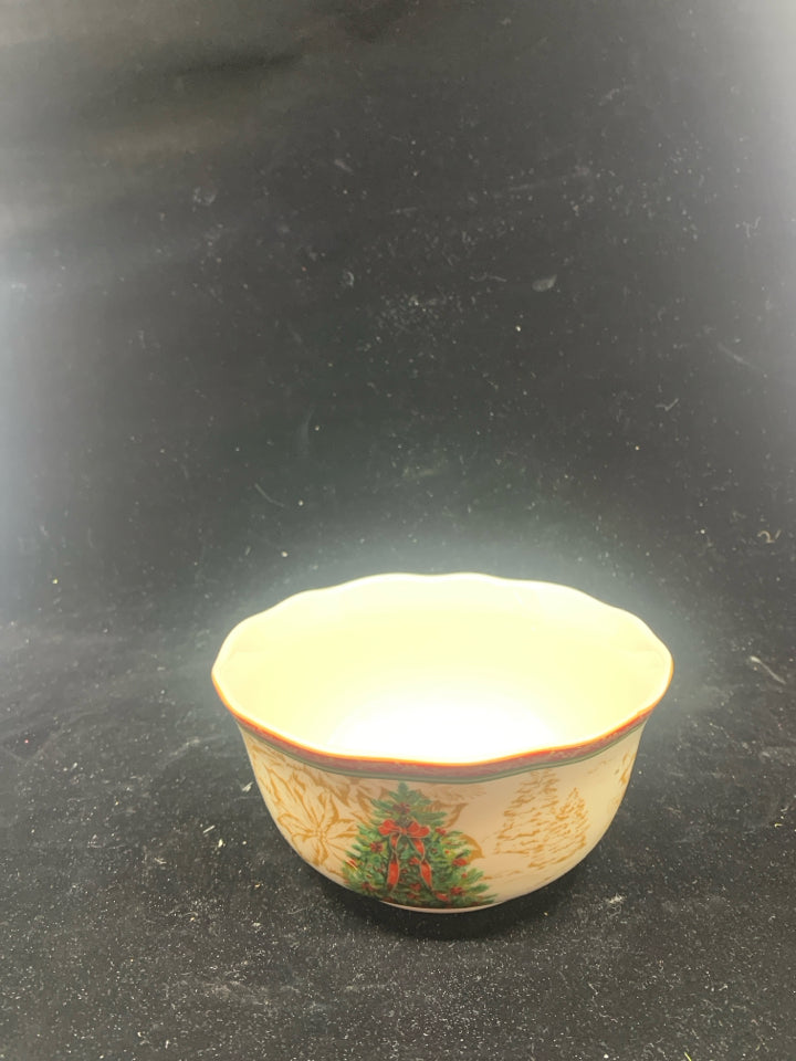 SMALL CHRISTMAS TREE BOWL.