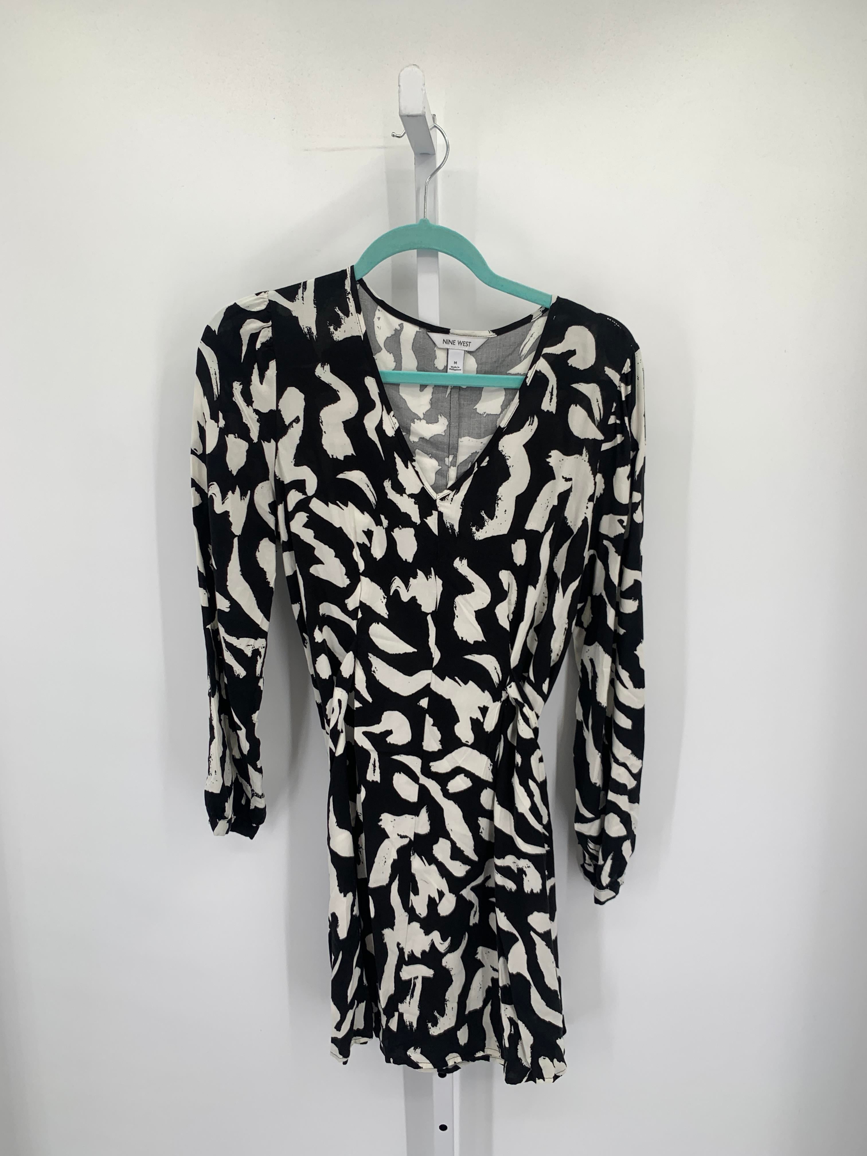 Nine West Size Medium Misses Long Sleeve Dress