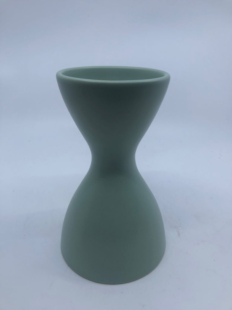 TEAL HOURGLASS VASE.