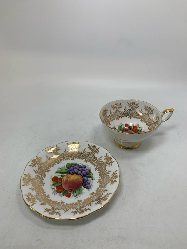 ASSORTED FRUIT W/ GOLD DETAIL TEA CUP.