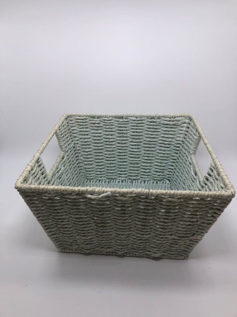 PALE BLUE STORAGE BASKET W/HANDLES.
