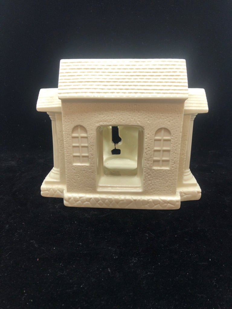 LENOX TRAIN AT THE STATION TEALIGHT HOLDER IVORY.