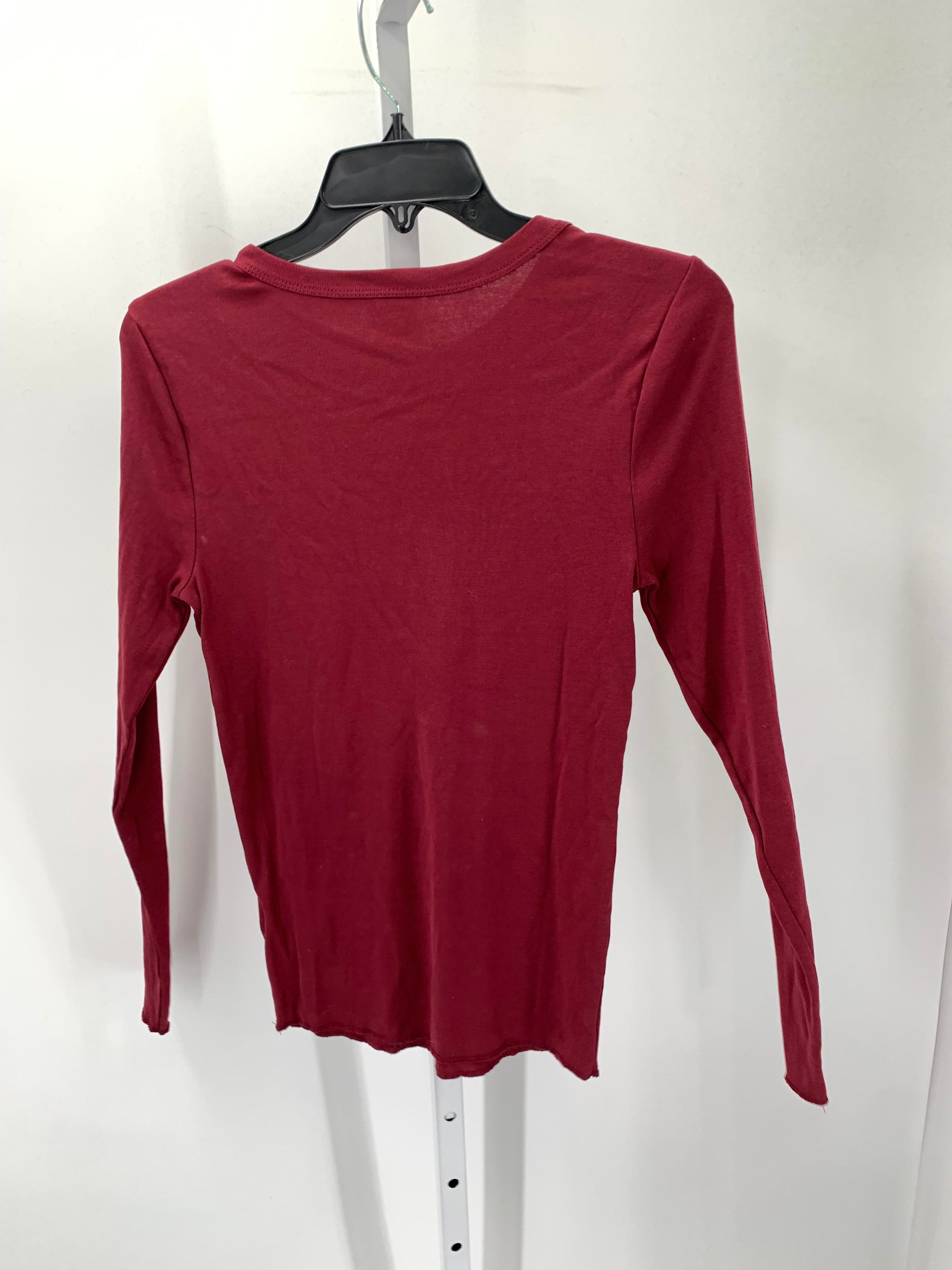 Wild Fable Size Medium Juniors Long Sleeve Shirt