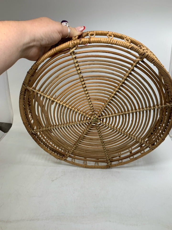 DETAILED WOOD SEE THROUGH TRAY W/ HANDLES.