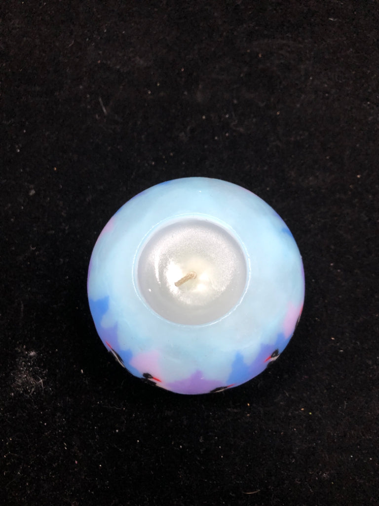 NIB ROUND PENGUIN CANDLE.