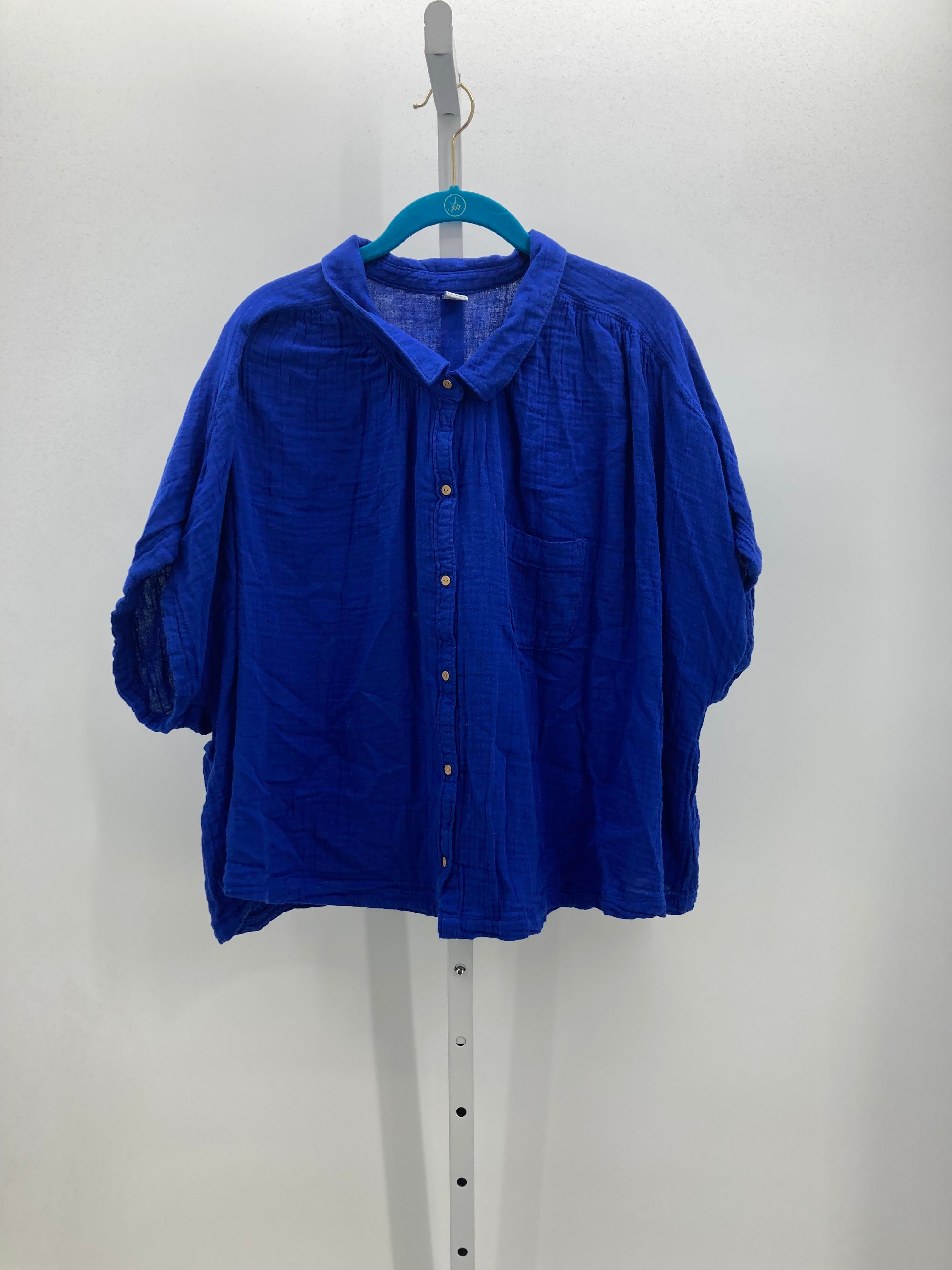 Old Navy Size XXL Misses Short Sleeve Shirt