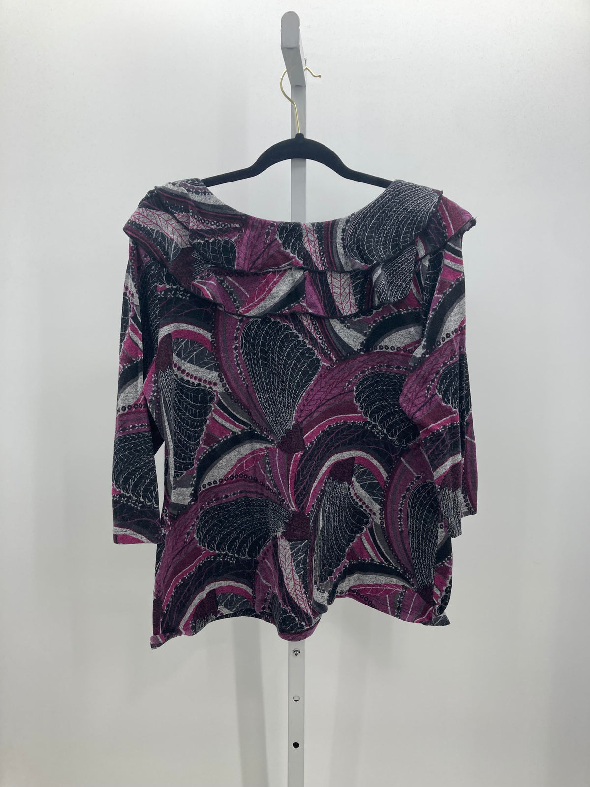 Size 1X Womens 3/4 Sleeve Shirt