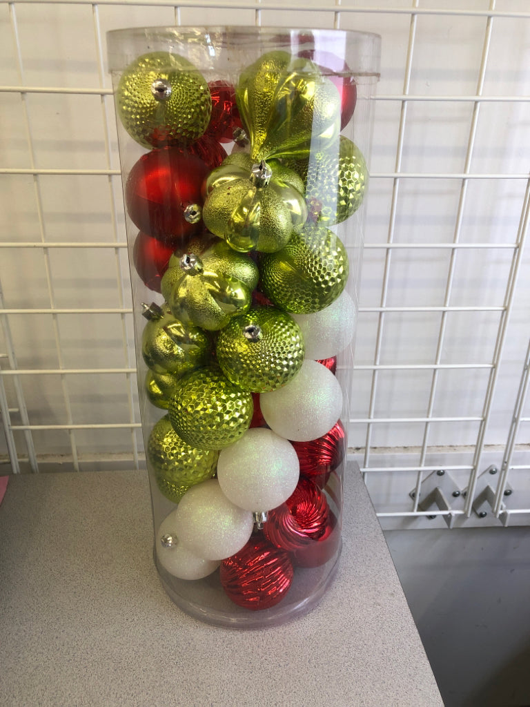 GREEN/RED /WHITE PLASTIC ASSORTED ORNAMENTS.