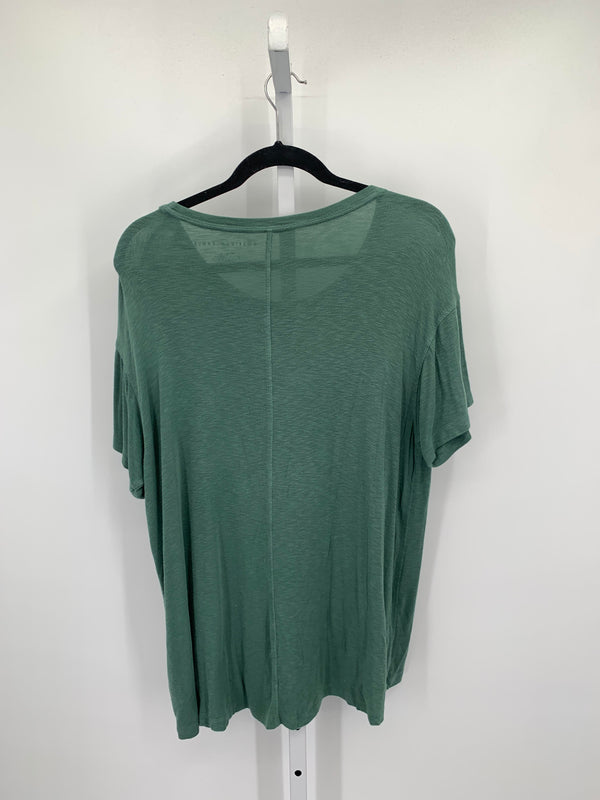 American Eagle Size Medium Misses Short Sleeve Shirt