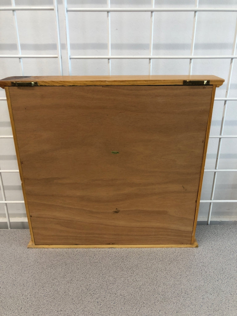 LT WOOD GOLF BALL SHELF W/FELT GREEN LINING.