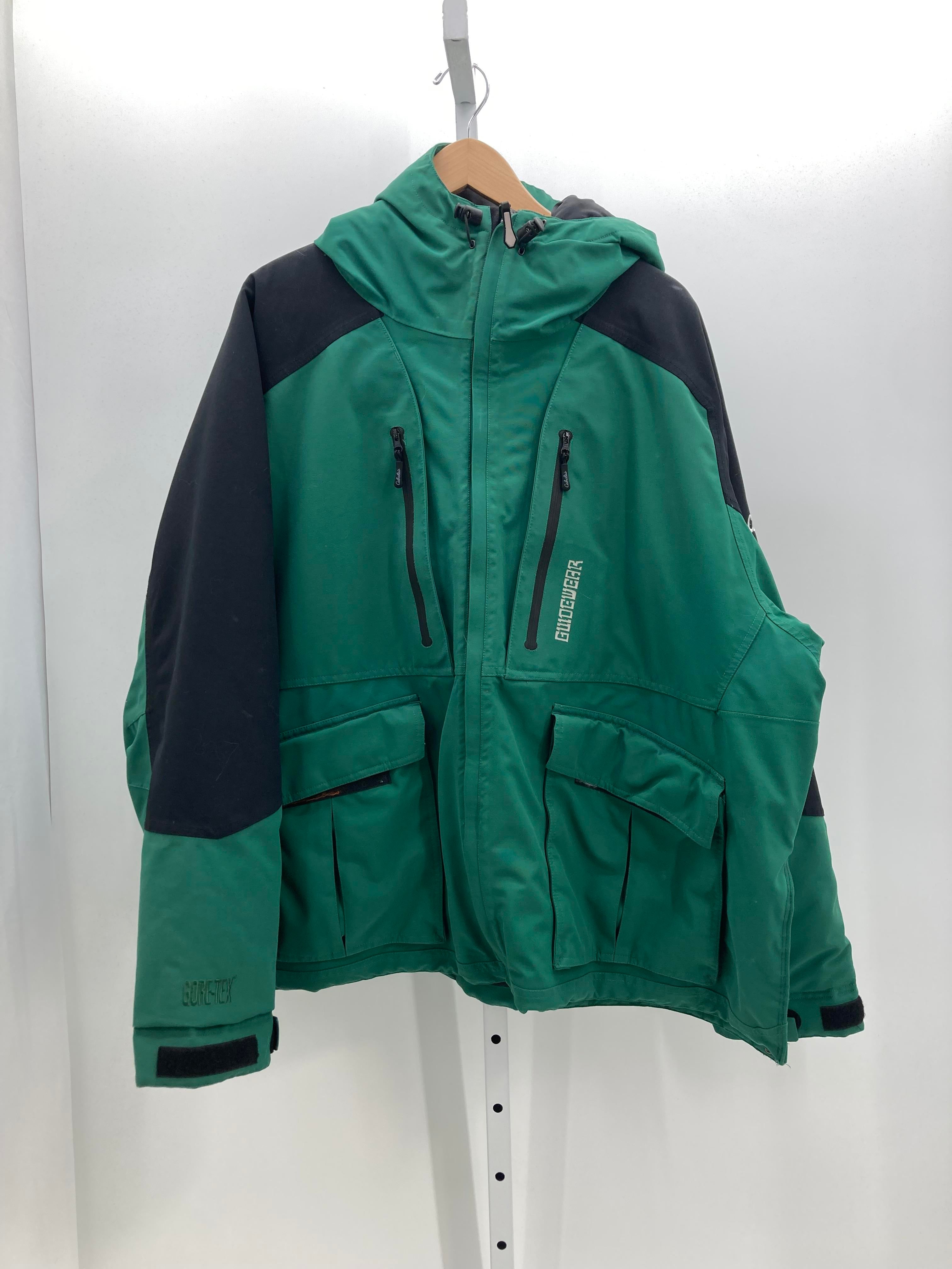 BLACK HOODED ZIP UP.