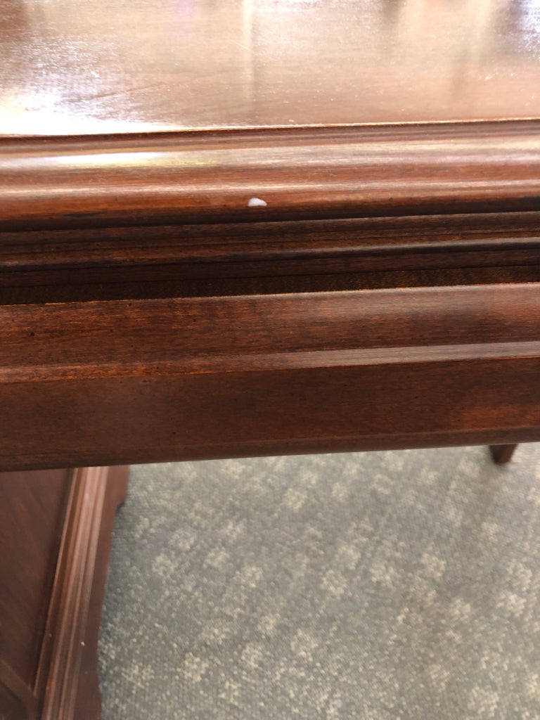 2PC MAHOGANY DESK W/3 DRAWERS ON SIDE & CHAIR.