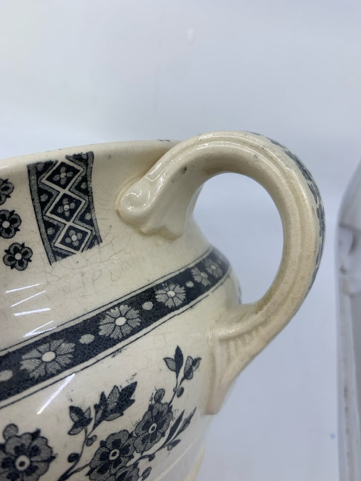 VTG IVORY W/ BLACK FLORAL CHAMBER POT W/ LID.
