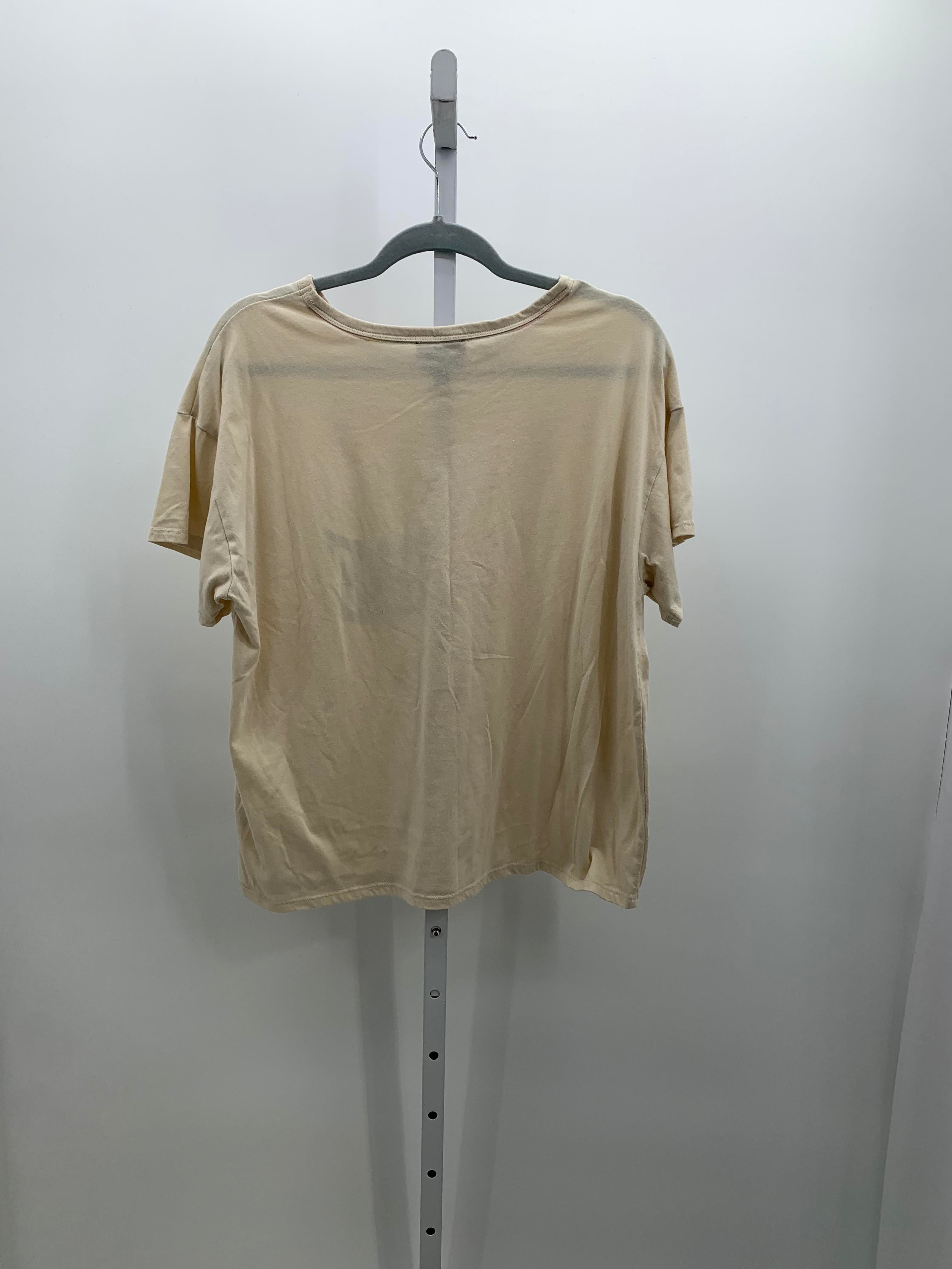 Size Extra Large Misses Short Sleeve Shirt
