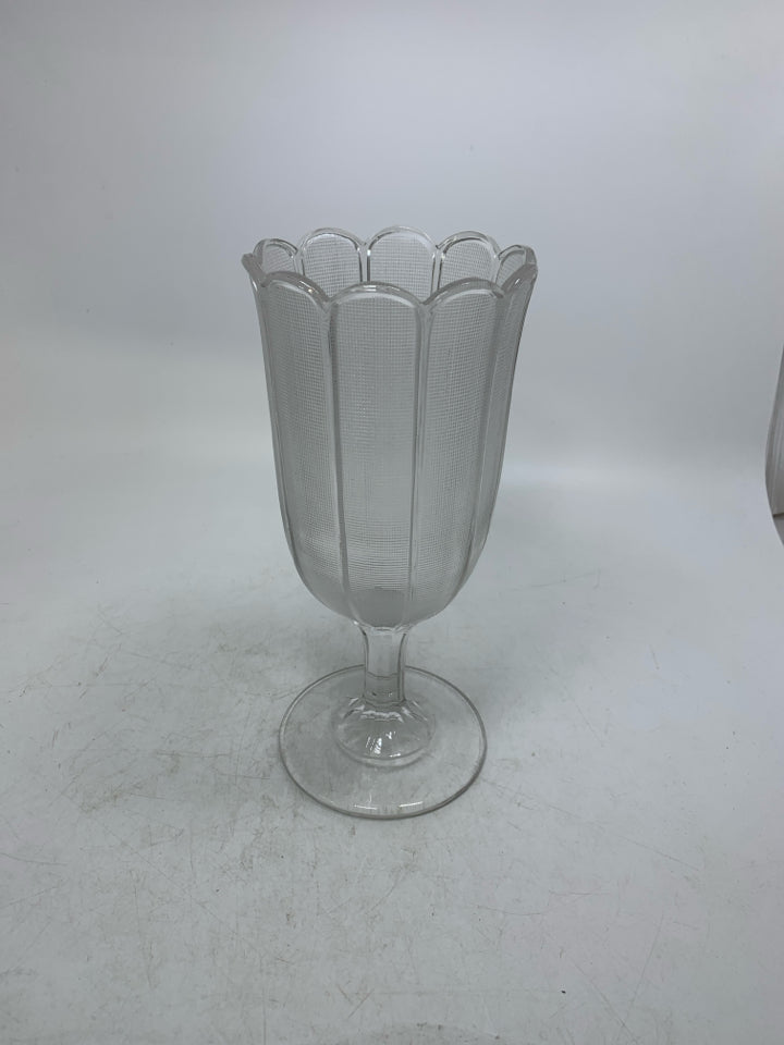 VTG PRESSED GLASS PEDESTAL CELERY VASE SCALLOP EDGE.