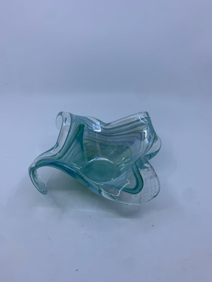 TEAL SWIRLED FLORAL SHAPED CANDY DISH.