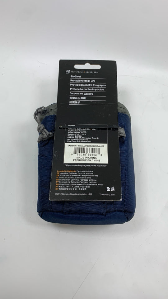 NIP LOWEPRO CAMERA CASE.