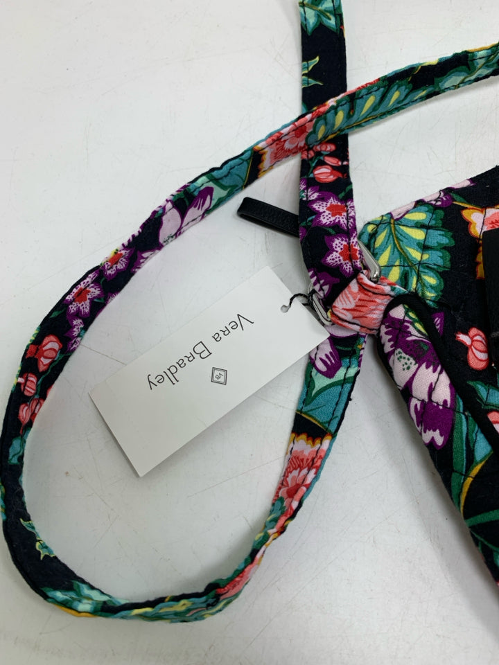 Vera Bradley Iconic RFID Little Hipster in Vines Floral- New With Tags
