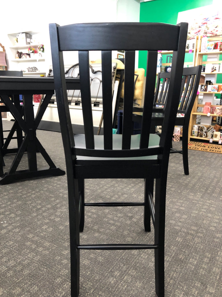 BLACK KITCHEN TABLE W 6 HIGH CHAIRS.