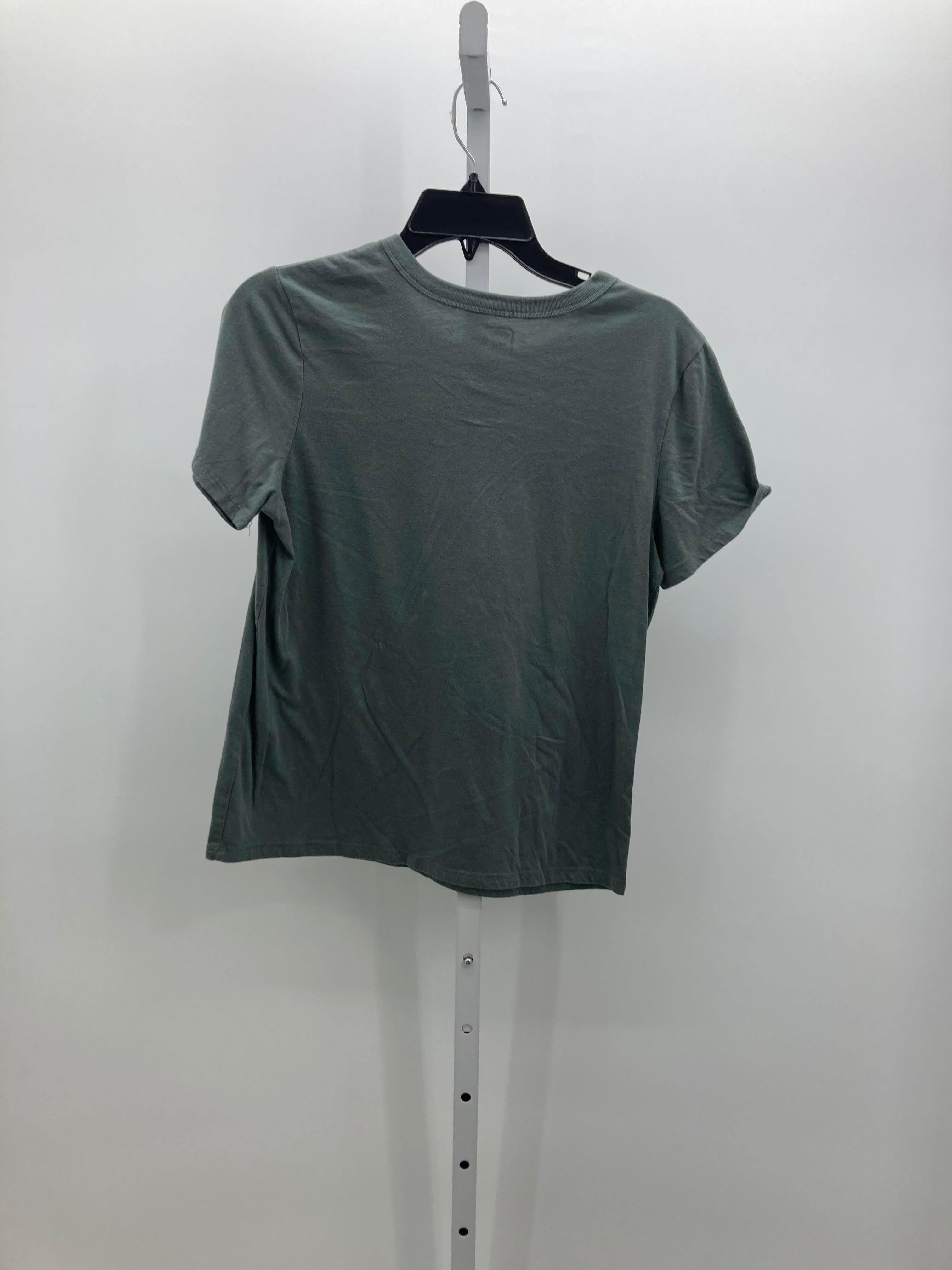 Size Medium Misses Short Sleeve Shirt