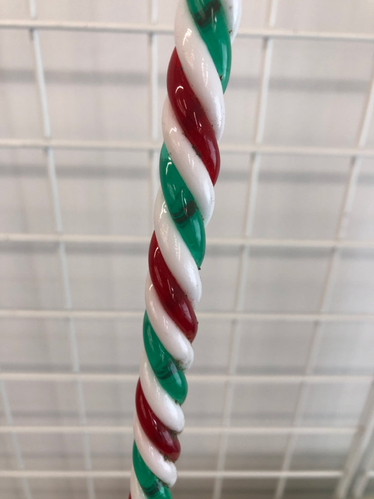 PLASTIC COLORFUL CANDY CANE.