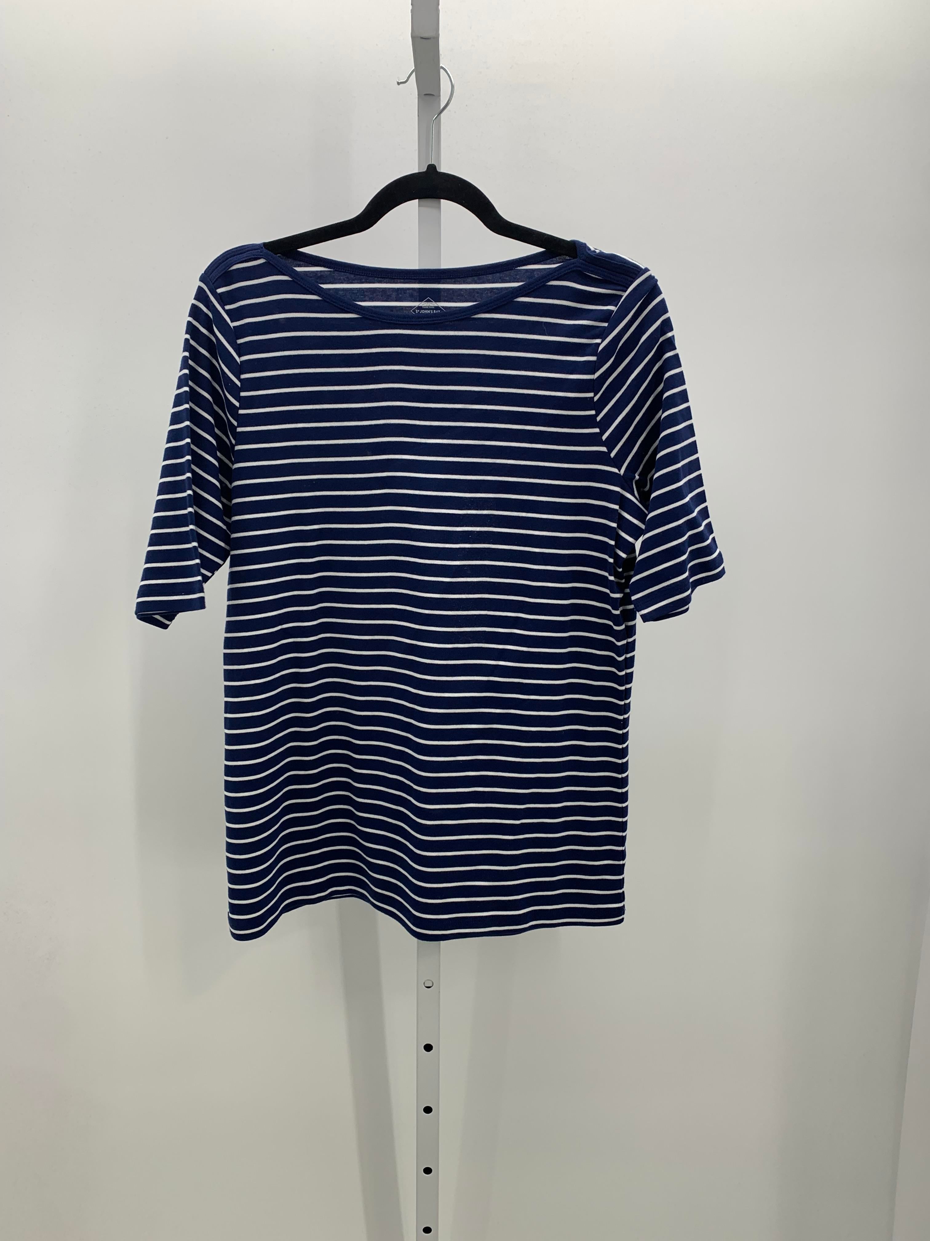 St. Johns Bay Size Large Misses Short Sleeve Shirt