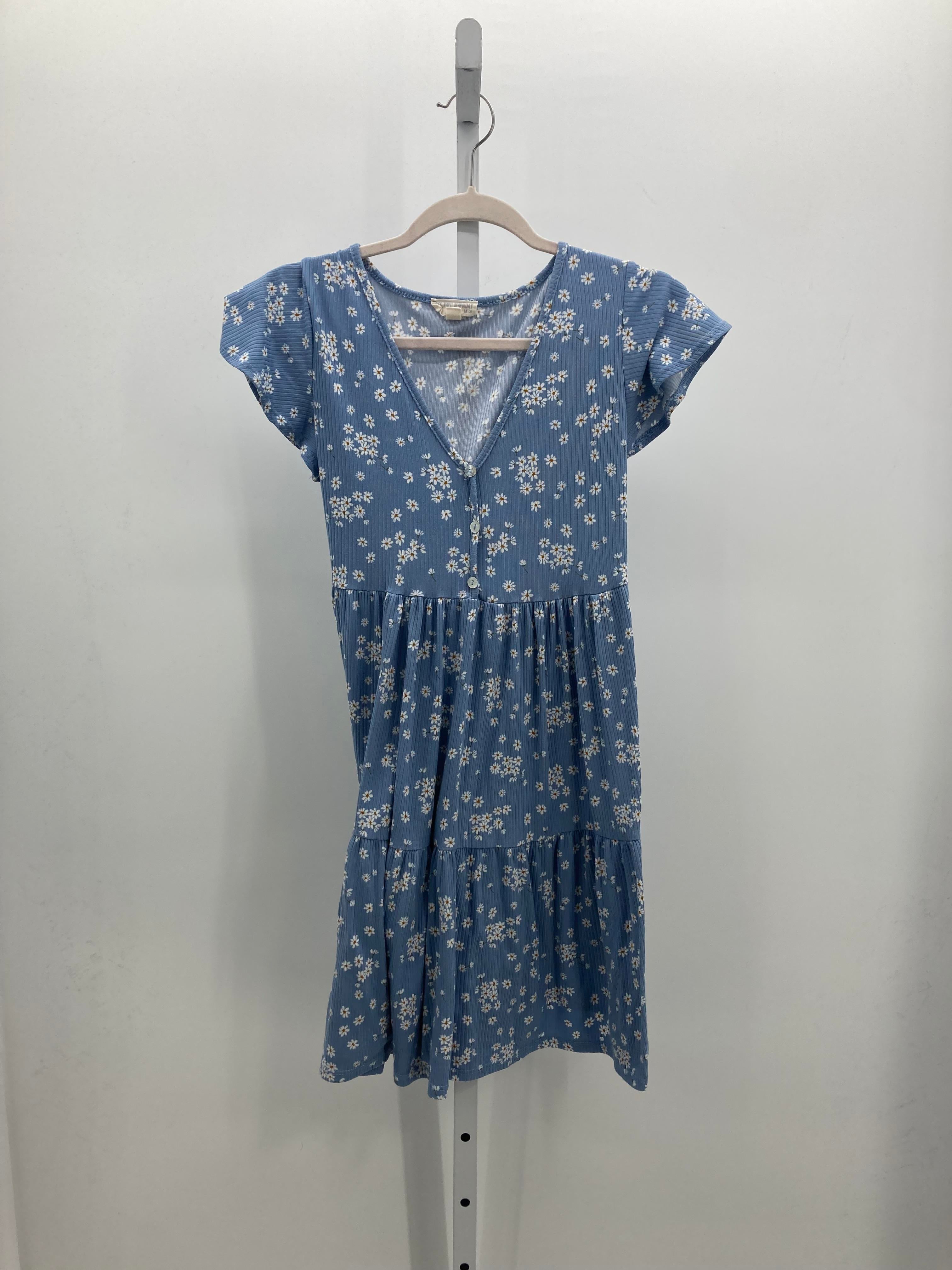 See You Monday Size Large Juniors Short Sleeve Dress