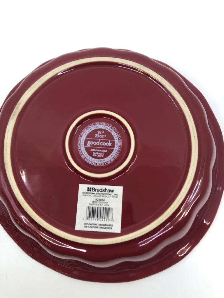 NEW PIE PLATE STONEWARE RED BOTTOM.