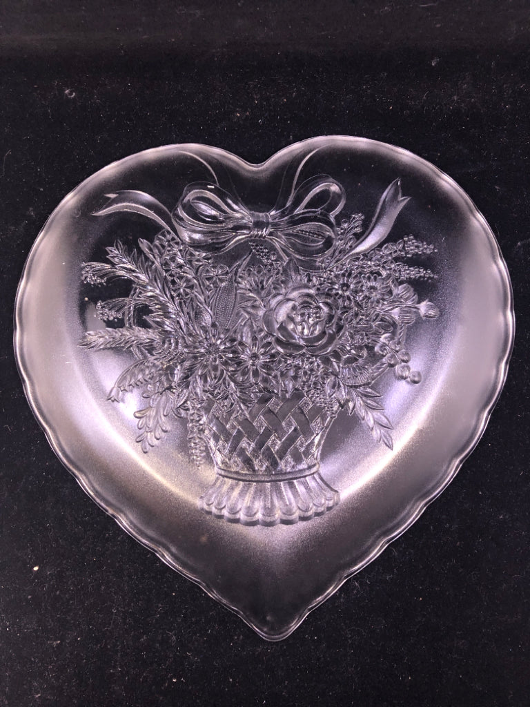 GLASS HEART SHAPED PLATTER W/ EMBOSSED BASKET+ BOUQUET.