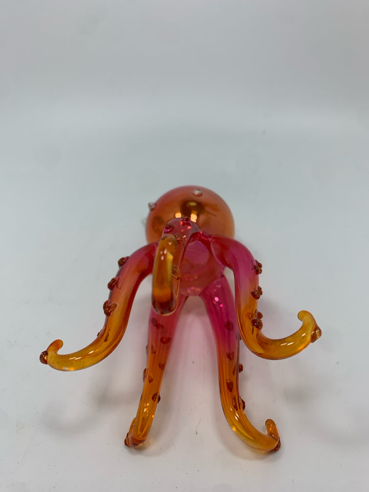 NWT OCTOPUS PINK GLASS ORNAMENT - PIER 1.
