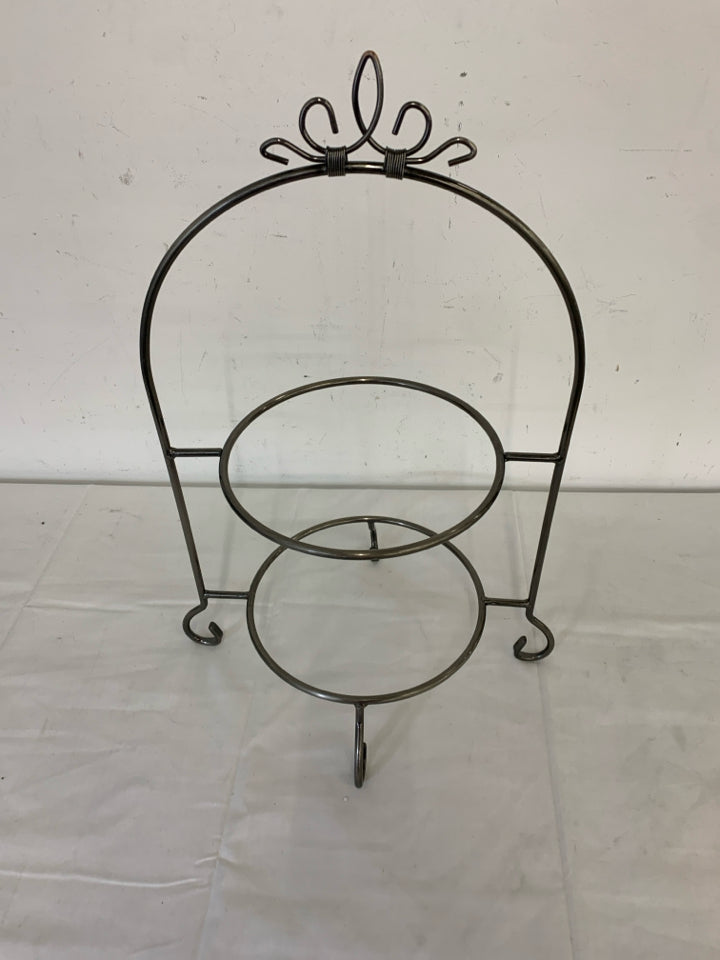 SILVER METAL 2 TIER PLATE STAND.