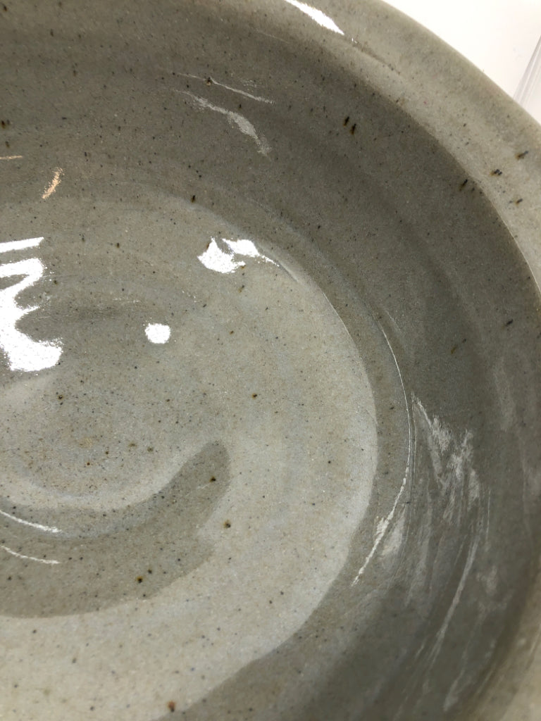 GREY POTTERY GLAZED SPECKLED BOWL.