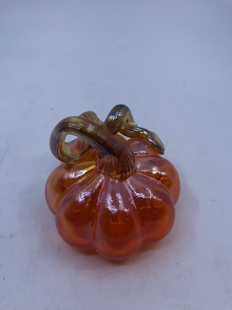 ORANGE IRIDESCENT BLOWN GLASS PUMPKIN.