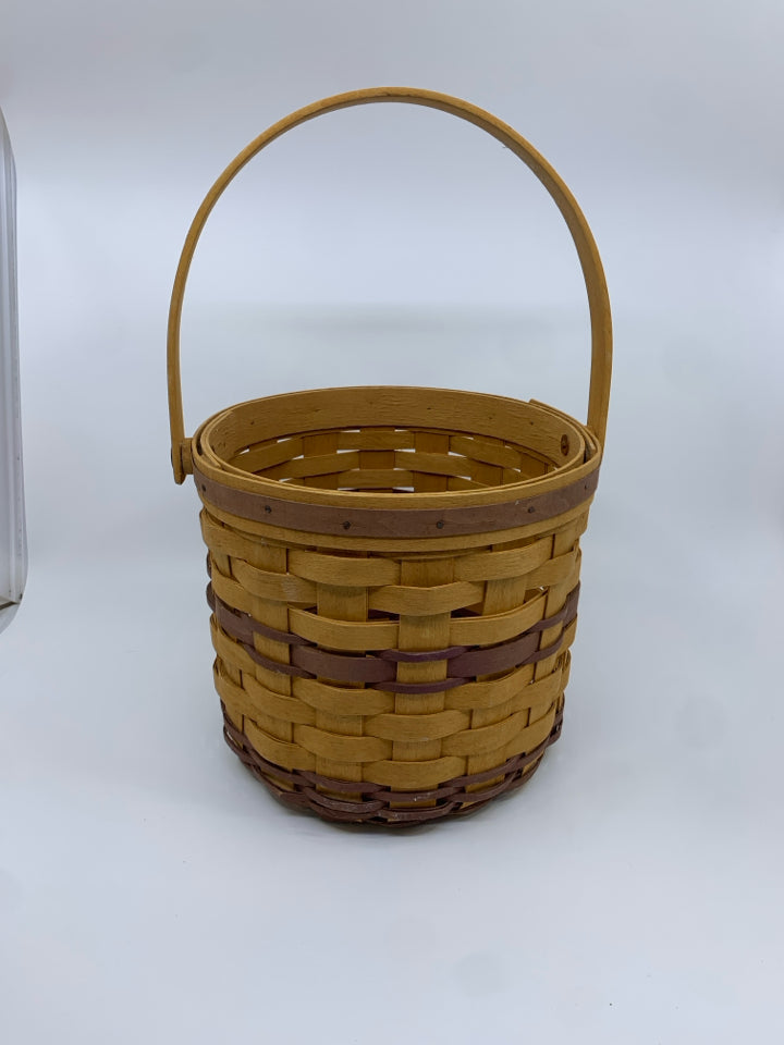 1996 ROUND BASKET W MAROON ACCENTS AND HANDLE.
